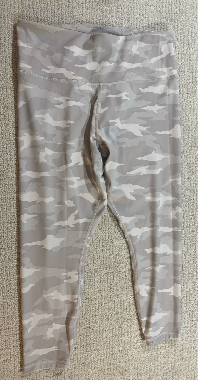Athleta Elation Camo 7/8 Tight Leggings Womens XL High Rise Yoga Pants Workout